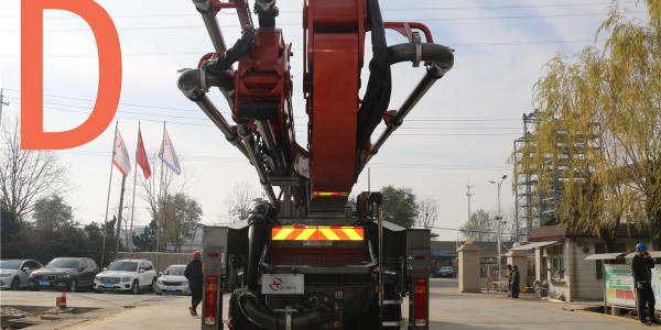 在选择一台混凝土泵车前要考虑哪些因素？