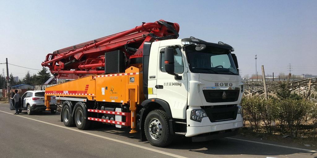 小型混凝土泵车，混凝土泵车，天泵，小型泵车