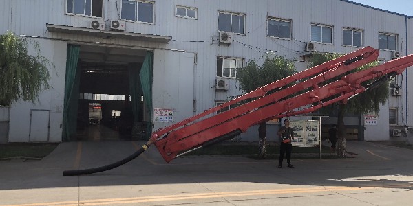 泵车由哪些零部件组成？