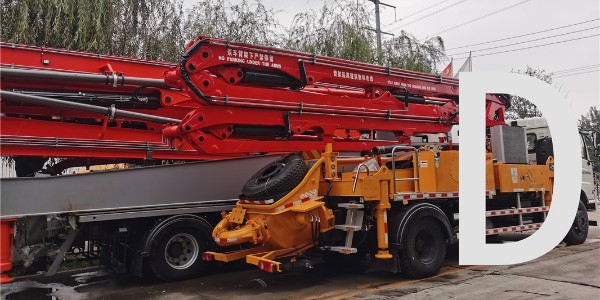 泵车上装和底盘之间的连接