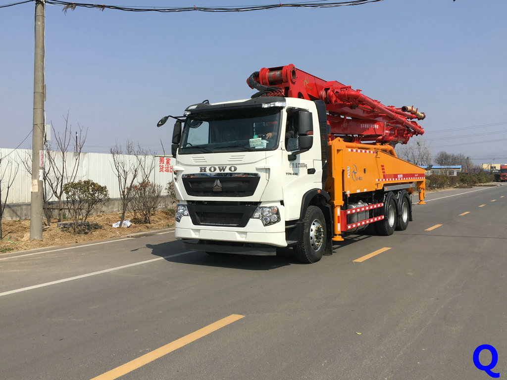 小型混凝土泵车，青岛科尼乐混凝土泵车，天泵，