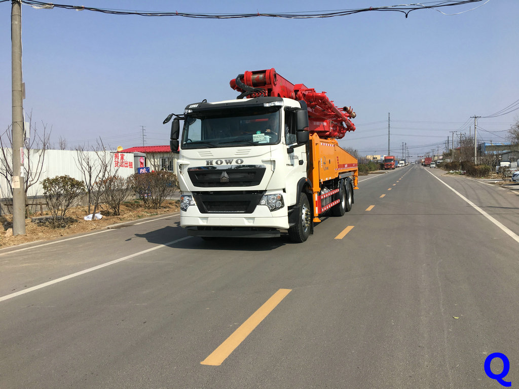 小型混凝土泵车，天泵厂家，科尼乐小型混凝土泵车