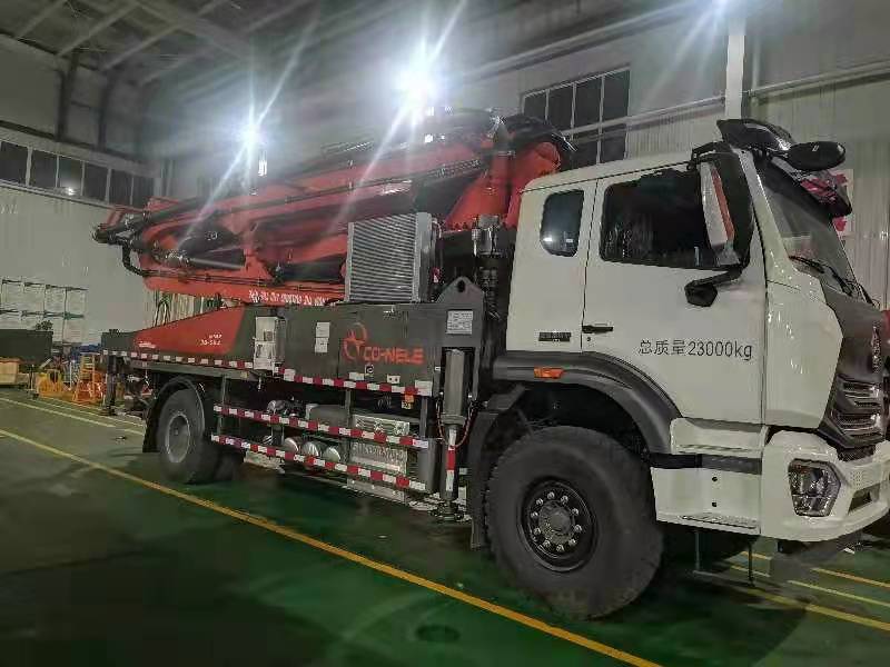 混凝土泵车