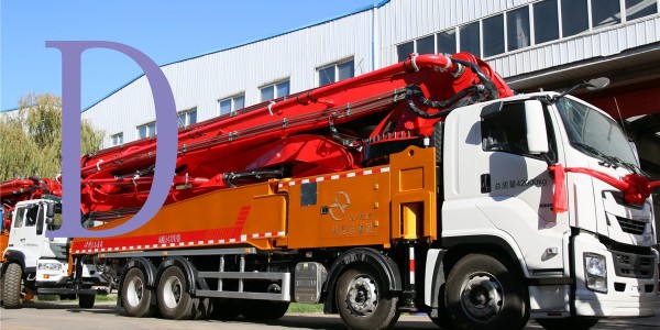 哪些是展开臂架时混凝土泵车要注意的？