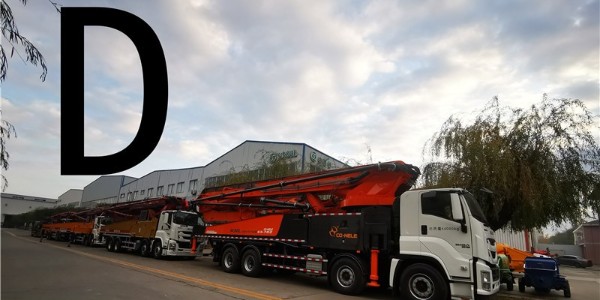 怎么通过敲打管子判断混凝土泵堵塞部位？