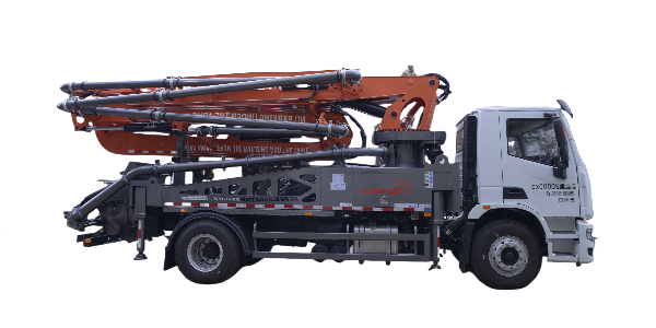 科尼乐红岩底盘 32米泵车