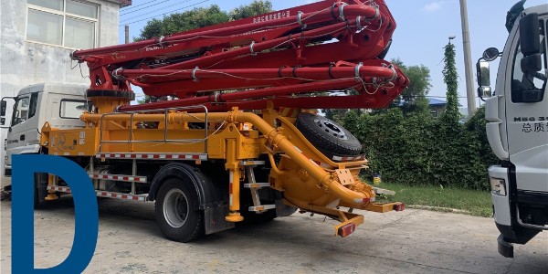 如何采用直接打水法清洗混凝土泵？