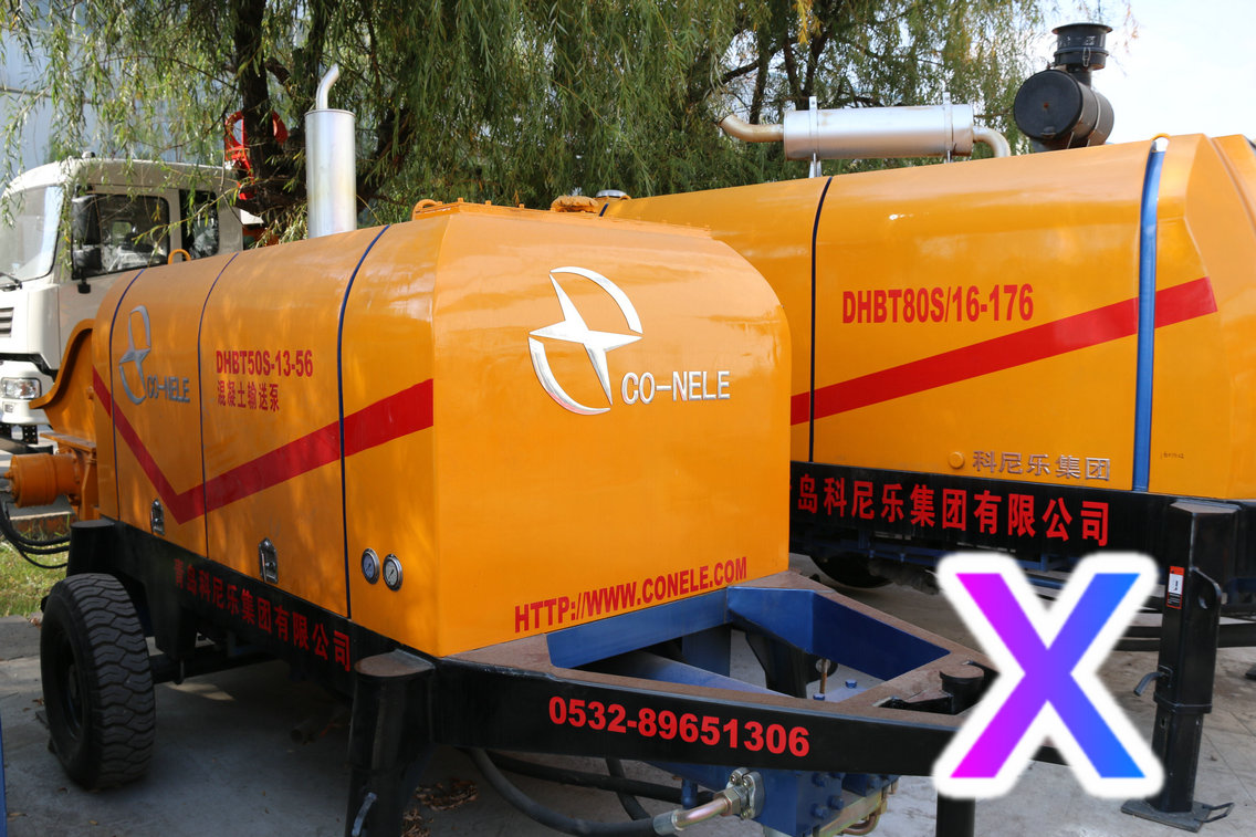 小型泵车