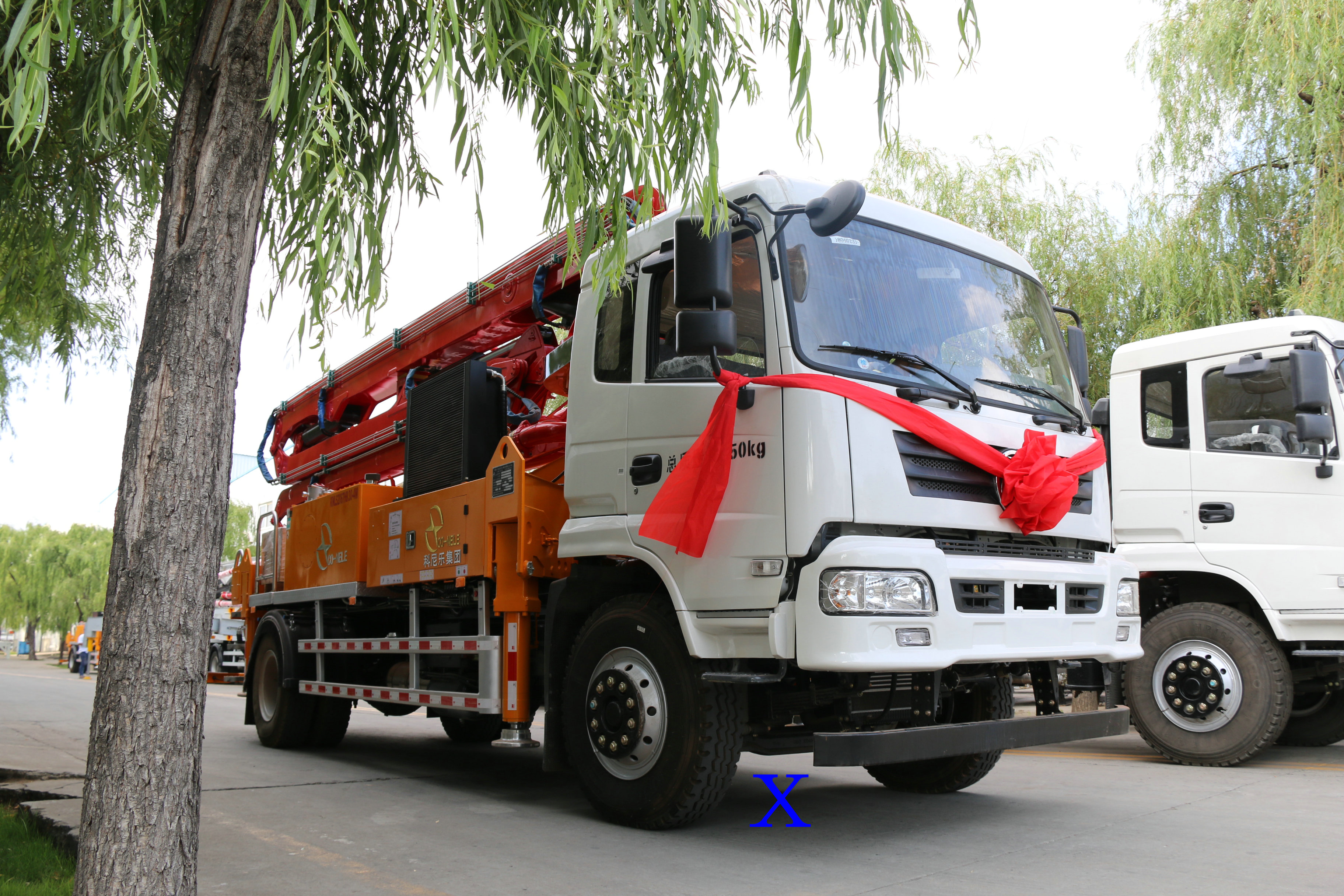 小型泵车